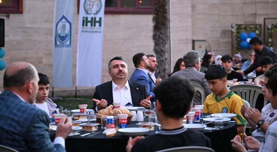 Yıldırım Belediyesi ve İHH'den Anlamlı Yetimler İftarı